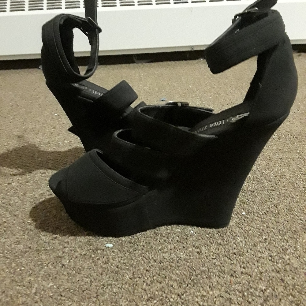 Leila stone heels